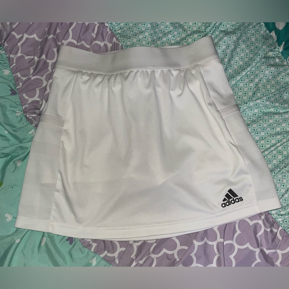 adidas Women's white Tennis Skirt size XS [G-5]